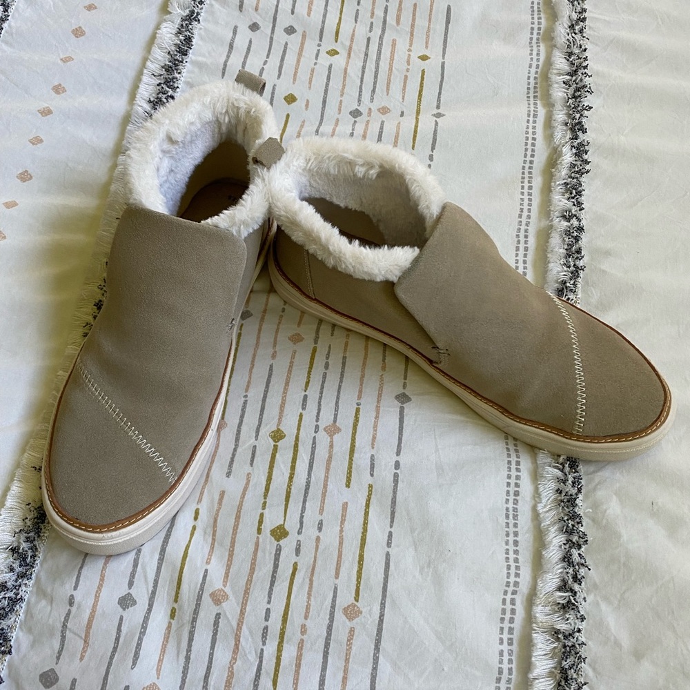 Toms Women’s Paxton Sneaker, size 7.5